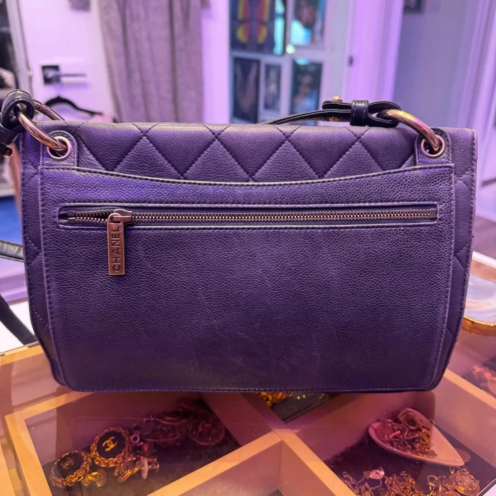 CHANEL Métiers d'Art Paris-Edinburgh Retro Classic Flap Quilted Caviar Leather - Picture 5 of 13